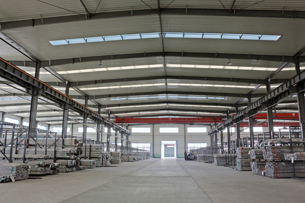 海豚之星AGV不仅外表美观且运行灵活