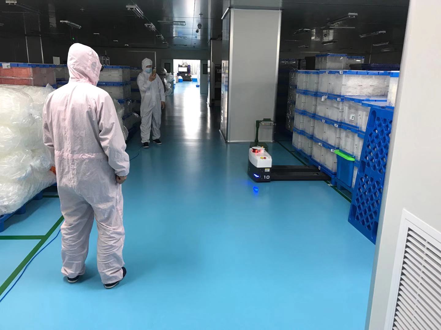 huatihuiAGV机器人义不容辞